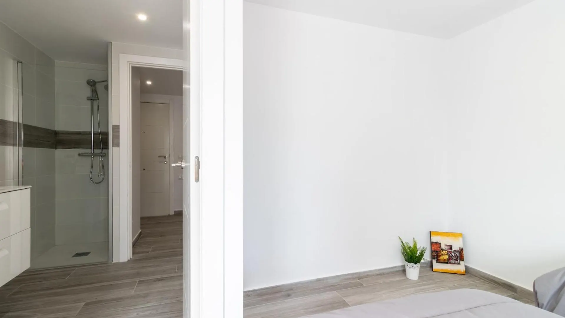 Goldhome - Montgri - Piscina Climatizada Empuriabrava Spain